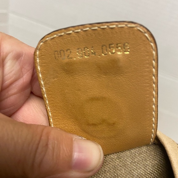 Vintage Gucci Large Tote with Mini Coin Pouch - Picture 12 of 16